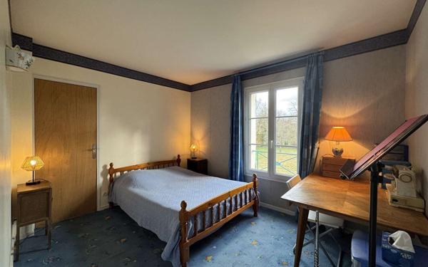 Maison à vendre    7 pièces • 190 m2 Chailly-en-Bière