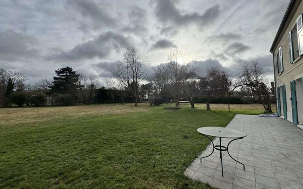 Maison à vendre    7 pièces • 190 m2 Chailly-en-Bière