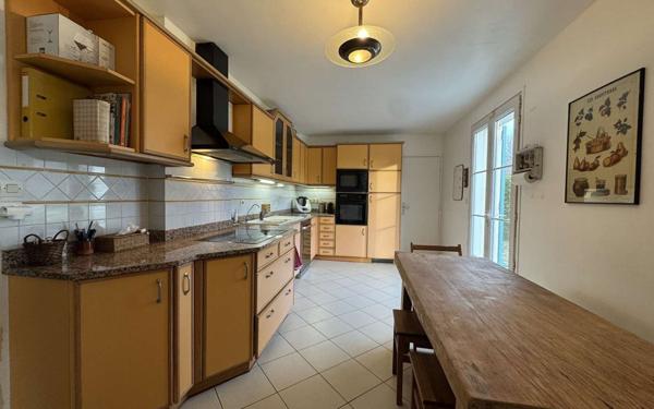 Maison à vendre    7 pièces • 190 m2 Chailly-en-Bière