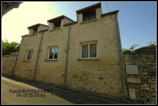 Dpt Seine-et-Marne (77) Secteur Sud Provins, Maison Briarde Type 5/6  110 m2 terrain 370 m2