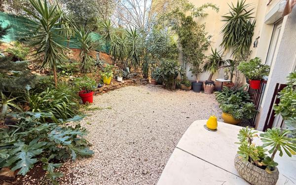 Appartement à vendre    3 pièces •  Toulon