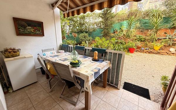 Appartement à vendre    3 pièces •  Toulon