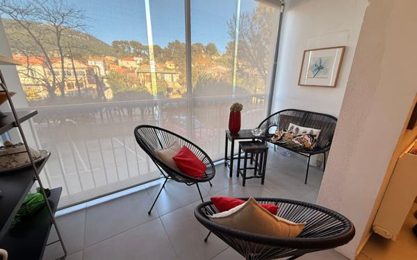 Appartement à vendre    3 pièces •  Toulon