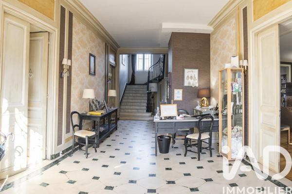 Maison à vendre 15 pièces 620 m² Mazamet