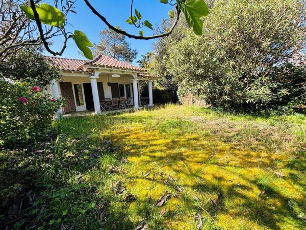 Maison à vendre à Lège-Cap-Ferret en Gironde (33950), ref : 013/354   
les 44 hectares