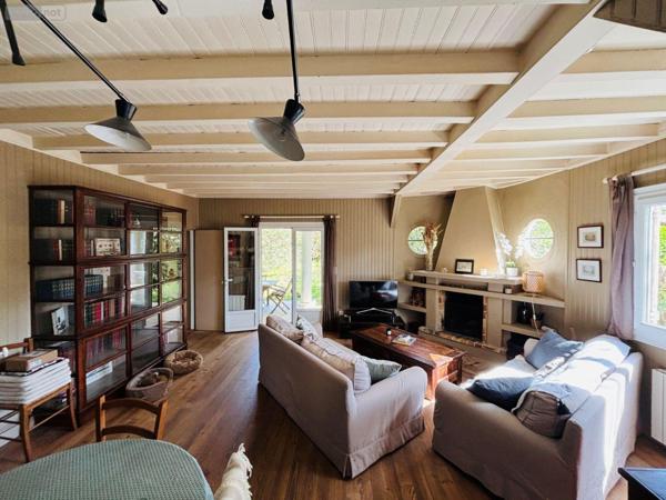 Maison à vendre à Lège-Cap-Ferret en Gironde (33950), ref : 013/354   
les 44 hectares