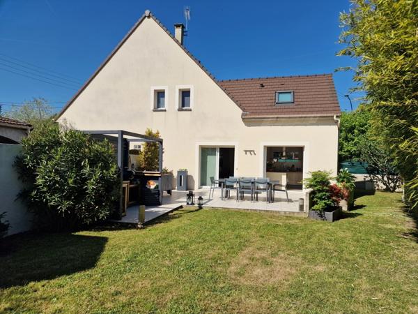 Maison à vendre 7 pièces VAUJOURS - 140 m2 - Jardin et sous-sol total