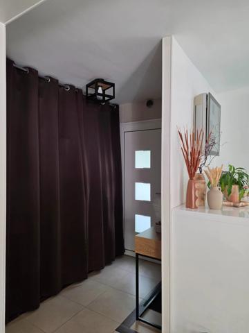 Maison à vendre 7 pièces VAUJOURS - 140 m2 - Jardin et sous-sol total