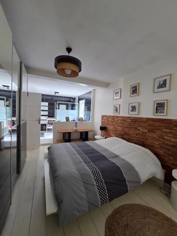 Maison à vendre 7 pièces VAUJOURS - 140 m2 - Jardin et sous-sol total