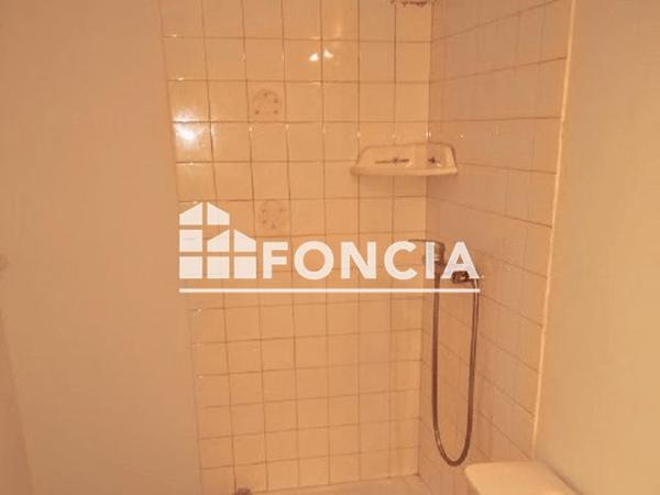 Location Local commercial 2 pièces 29.1 m² - 119 BOULEVARD GAMBETTA Cahors 46000