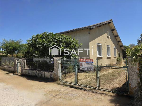 Plain-pied avec jardin et deux garages