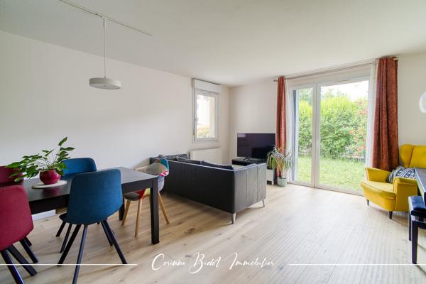 Appartement
         5 pièces
        - 99 m² Exclusivité 323 000 € *