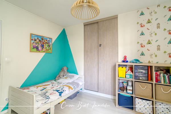 Appartement
         5 pièces
        - 99 m² Exclusivité 323 000 € *
