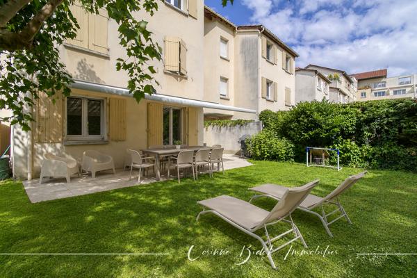 Appartement
         5 pièces
        - 99 m² Exclusivité 323 000 € *