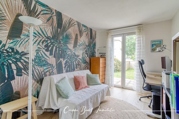 Appartement
         5 pièces
        - 99 m² Exclusivité 323 000 € *