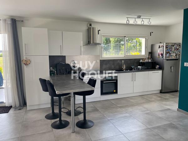 Maison contemporaine 5 pièces à vendre à Saint Laurent de Mure - Réf 4724