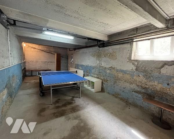 600m du métro Flachet, maison de ville rénovée - 121 m² habitables - 5 chambres -  cour