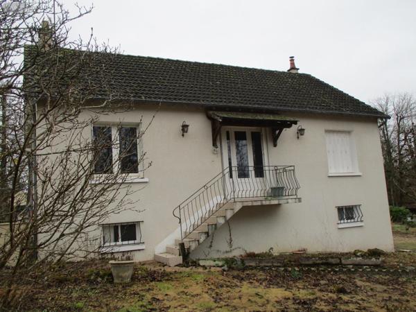 Maison individuelle à vendre à Chabris dans l'Indre (36210), ref : 18