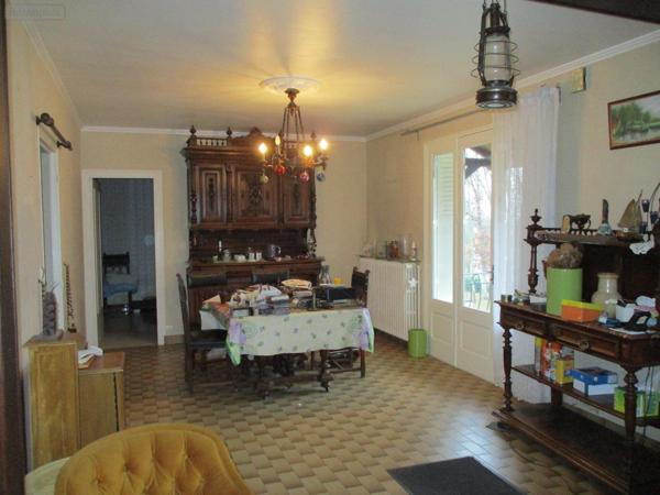 Maison individuelle à vendre à Chabris dans l'Indre (36210), ref : 18