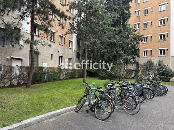 Appartement
         4 pièces
        - 108 m² 685 000 € *