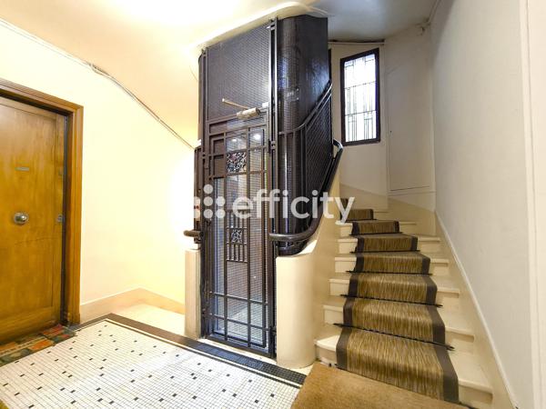Appartement
         4 pièces
        - 108 m² 685 000 € *