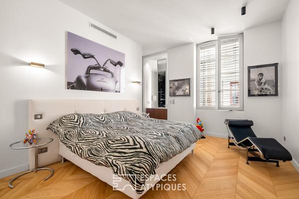 Appartement bourgeois d’exception rénové par architecte avec balcon filant – cours Franklin Roosevelt