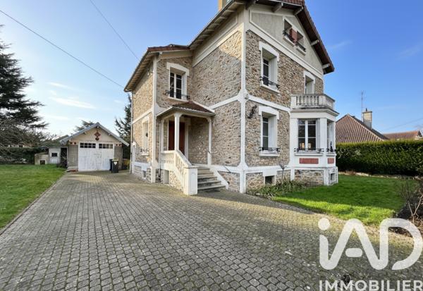 Maison à vendre 9 pièces 182 m² Gretz-Armainvilliers