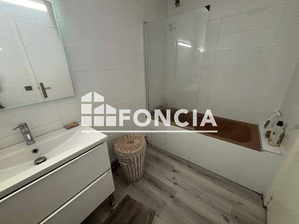 Location Appartement 3 pièces 74.76 m² - 4 RUE RAYMOND PLANTE Pau 64000