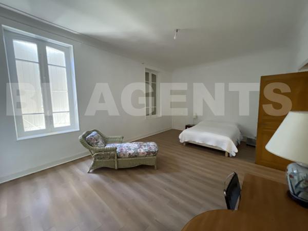 maison/villa 9 pièce(s) 331 m2