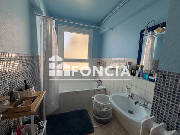 Location Appartement meublé 3 pièces 70.05 m² - 55 RUE DU PONT CREON Caen 14000