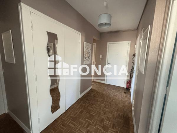 Location Appartement meublé 3 pièces 70.05 m² - 55 RUE DU PONT CREON Caen 14000