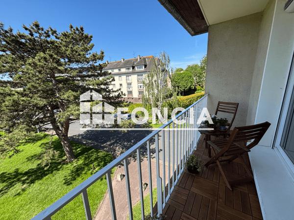 Location Appartement meublé 3 pièces 70.05 m² - 55 RUE DU PONT CREON Caen 14000