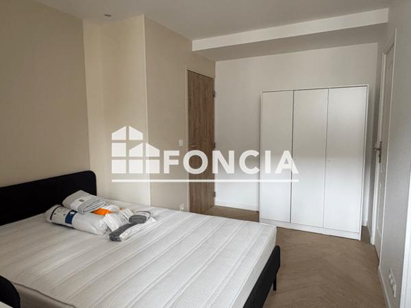 Location Studio meublé 15.65 m² - 21 RUE DU FAUBOURG DE BOURGOGNE Orleans 45000