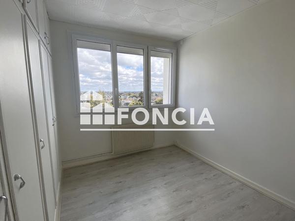 Location Appartement 4 pièces 64.46 m² - LES ROSERAIES Orleans Sud 45100