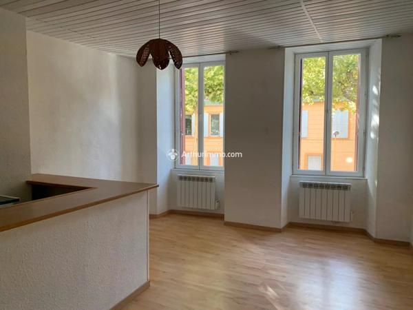 Location                                                      Appartement
                        
                     2 pièces                      40 m2                     à Millau