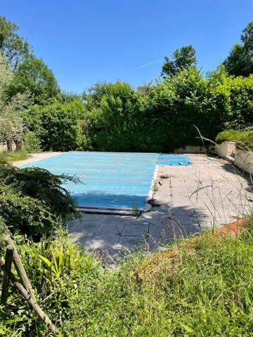 Maison bourgeoise avec piscine