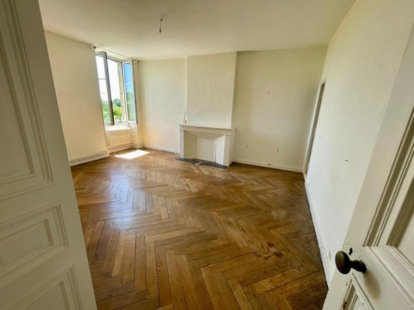 Maison bourgeoise avec piscine