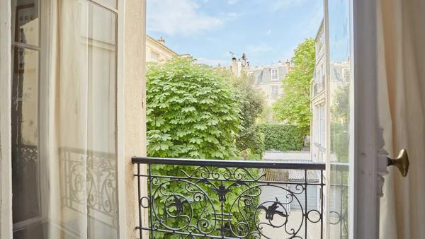 Appartement Paris 16e - SPONTINI / LONGCHAMP