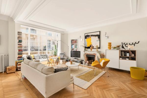 Appartement Paris 16e - SPONTINI / LONGCHAMP