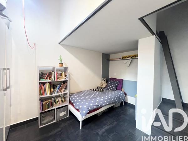 Appartement à vendre 3 pièces 79,7 m² Puteaux