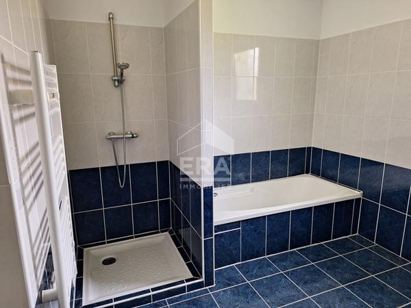 Maison plain pied de 2010 6 pièces à Montpon Ménestérol.