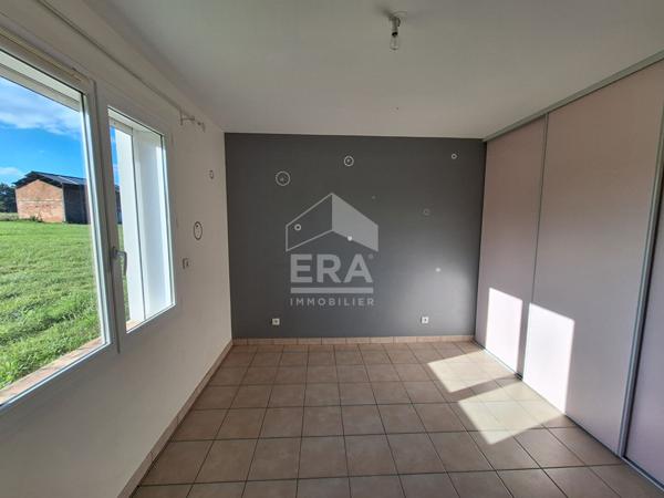 Maison plain pied de 2010 6 pièces à Montpon Ménestérol.