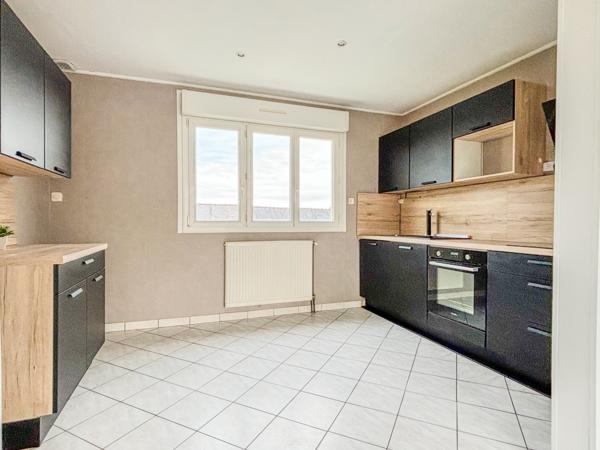 Baud (56150) A saisir ! Maison centre ville de Baud