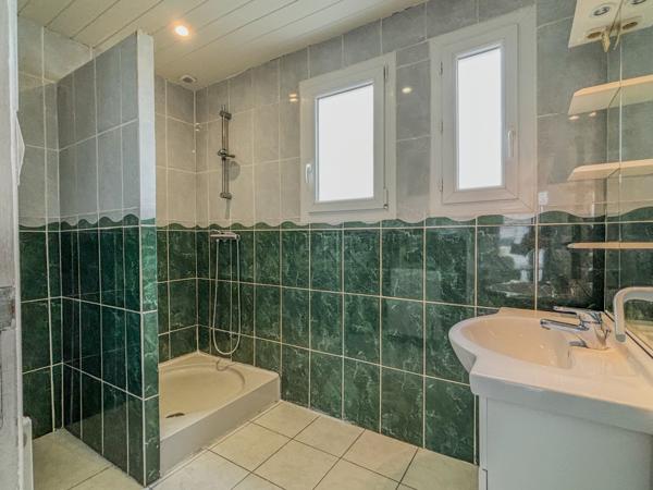 Baud (56150) A saisir ! Maison centre ville de Baud