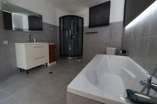 Maison à vendre 7 pièces MAURIAC (15)