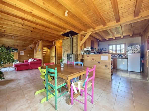 Maison individuelle 178m² -  5 Chambres - Jardin - Piscine - Garage - Cessy 01170