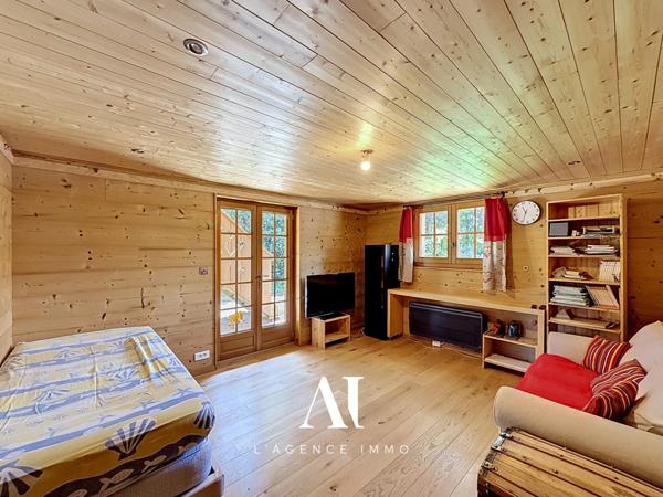Maison individuelle 178m² -  5 Chambres - Jardin - Piscine - Garage - Cessy 01170