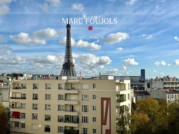 TROCADERO – MUETTE appartement de 2 pièces avec vue Tour Eiffel – 6éme étage balcon