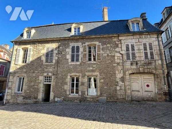 A VENDRE à AVALLON (89200) en centre ville, UN ENSEMBLE IMMOBILIER qui comprend 4 appartements ...