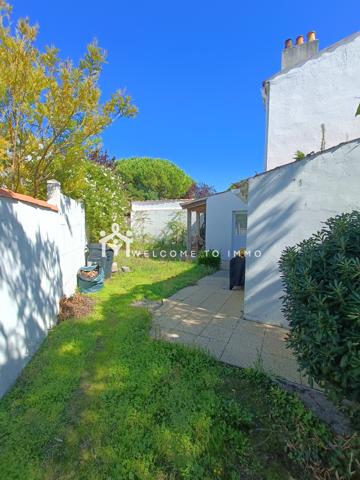 EXCLUSIVITE : Maison à étage 86m², terrain 321m² - quartier Port Neuf, LA ROCHELLE La Rochelle (17000)